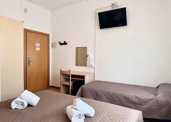 Edera Hotel *